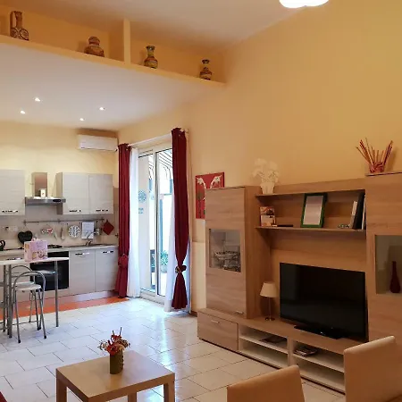 Apartment Inn Aci Castello
